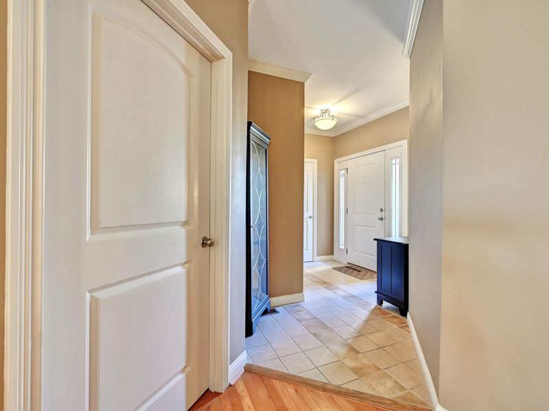 1865 Quarry Oaks Drive, Florence, KY 41042 Photo 3
