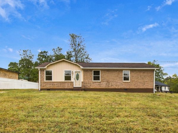 2414 Steve Dr, Columbia, TN 38401