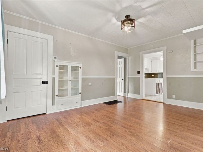 49 W 8th Street, Dresden, OH 43821 Photo 6