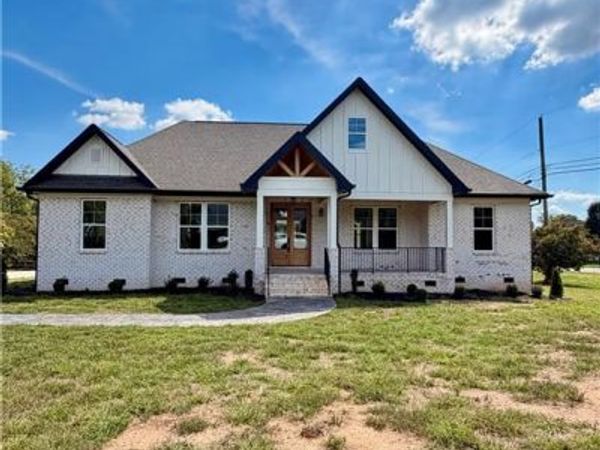 122 Manteo Road , Lexington, NC 27292
