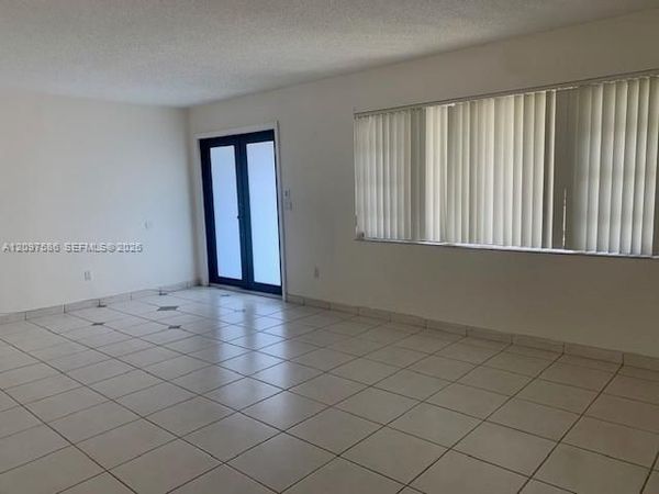 Miami, FL 33175