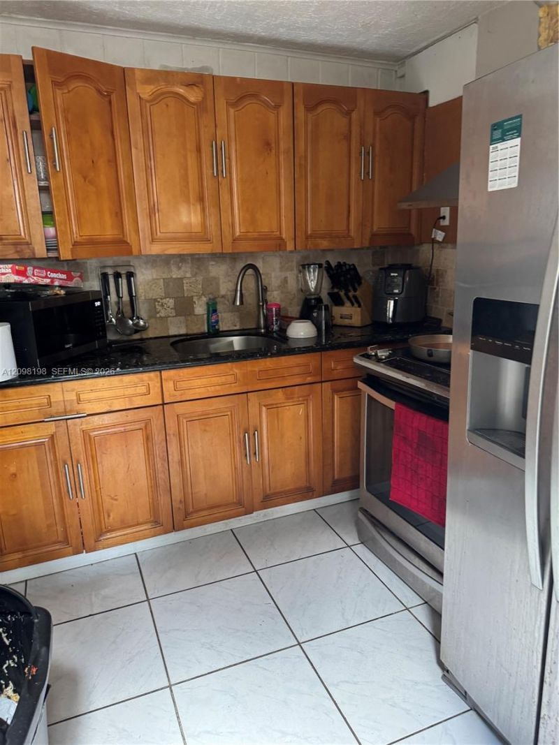 609 NW 58th Ave , Miami, FL 33126 Photo