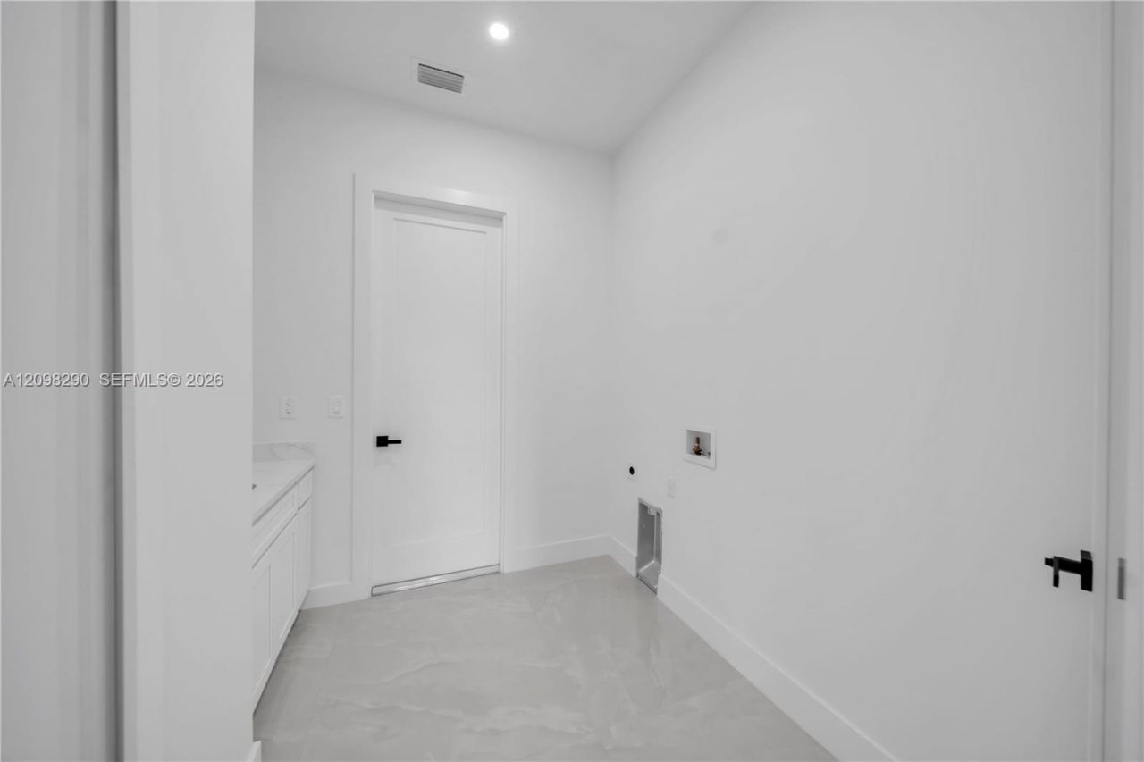 710 Almelia St E, Lehigh Acres, FL 33974 Photo