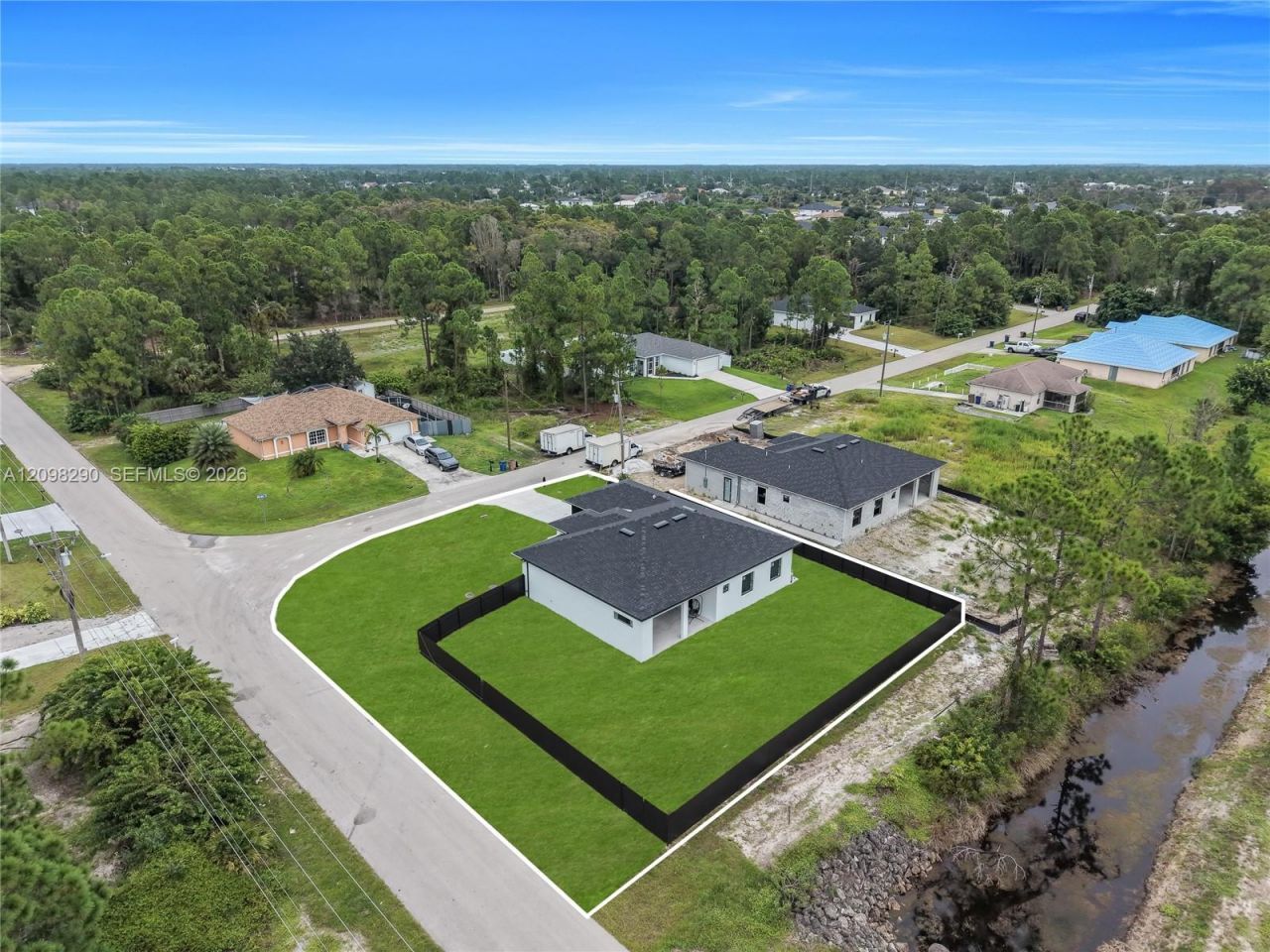 710 Almelia St E, Lehigh Acres, FL 33974 Photo