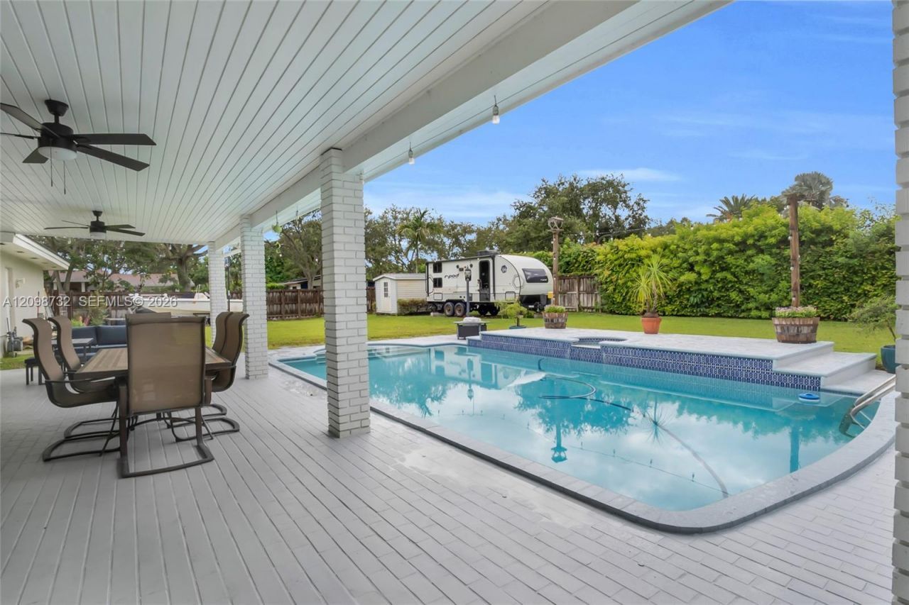 16401 SW 82nd Ave , Palmetto Bay, FL 33157 Photo