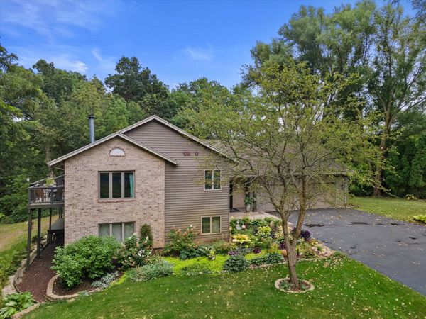 7125 Deerpath Ln, Norway, WI 53185