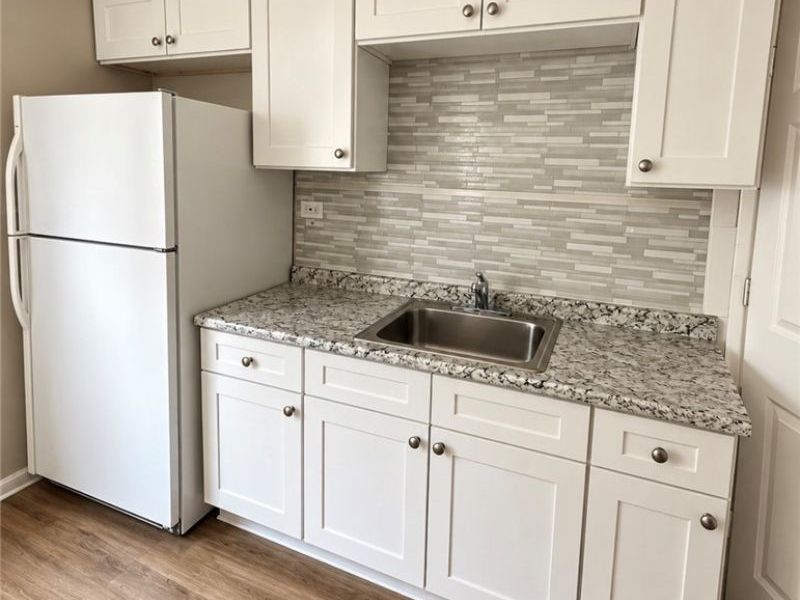 865 Whitcomb Road, Cleveland, OH 44110 Photo 12