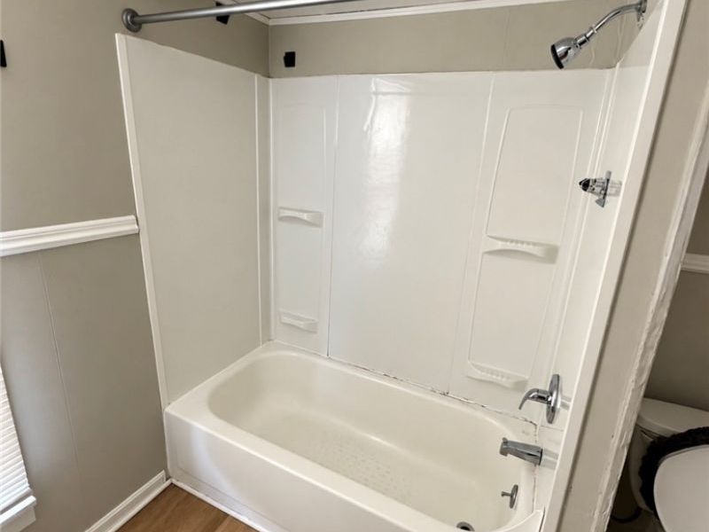 865 Whitcomb Road, Cleveland, OH 44110 Photo 18