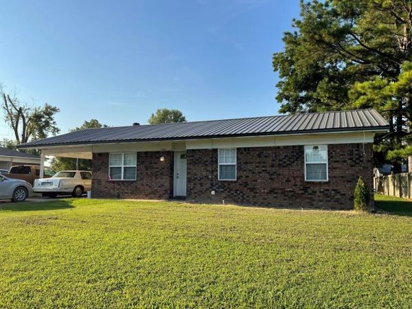1033 Midway , Hoxie, AR 72433