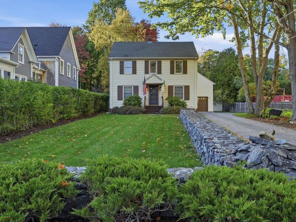284 Foreside Road, Falmouth, ME 04105