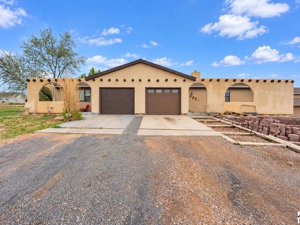 992 S Elbow Dr, Pueblo West, CO 81007