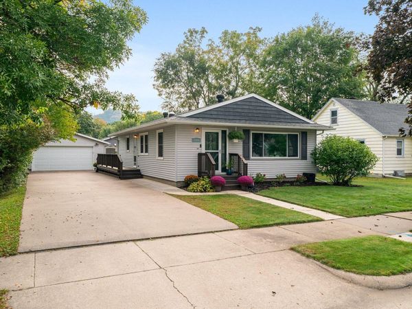 3315 26th St S, La Crosse, WI 54601