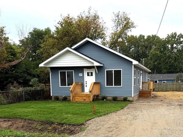 6056 Pearl Street , Burton, Mi 48509