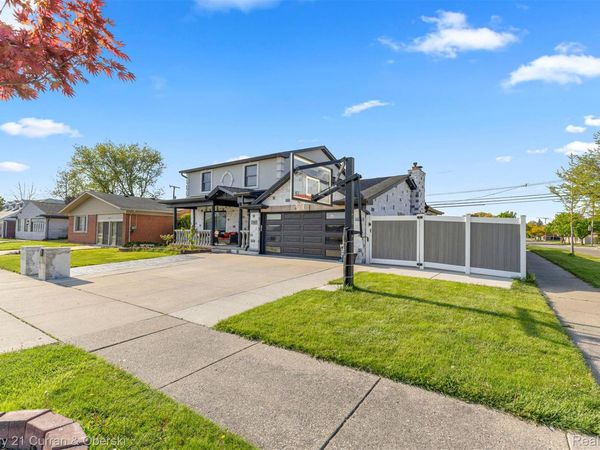 27006 Kingswood Drive, Dearborn Heights, Mi 48127