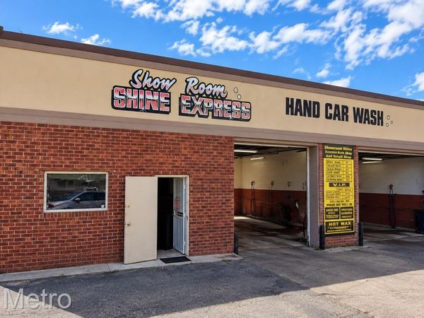 10401 Gratiot Avenue , Detroit, Mi 48213