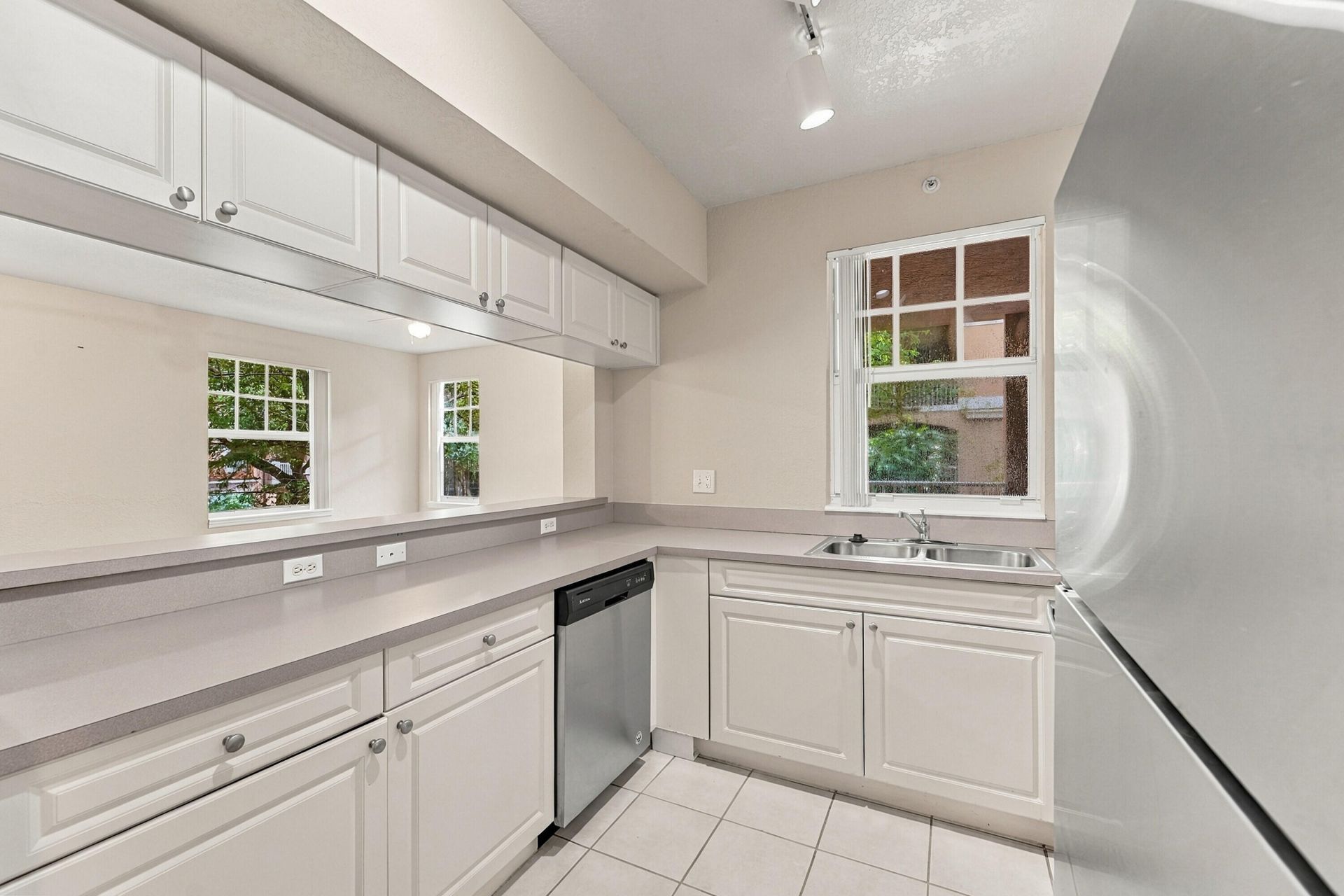 6790 W Sample Road, Coral Springs, FL 33067 Photo