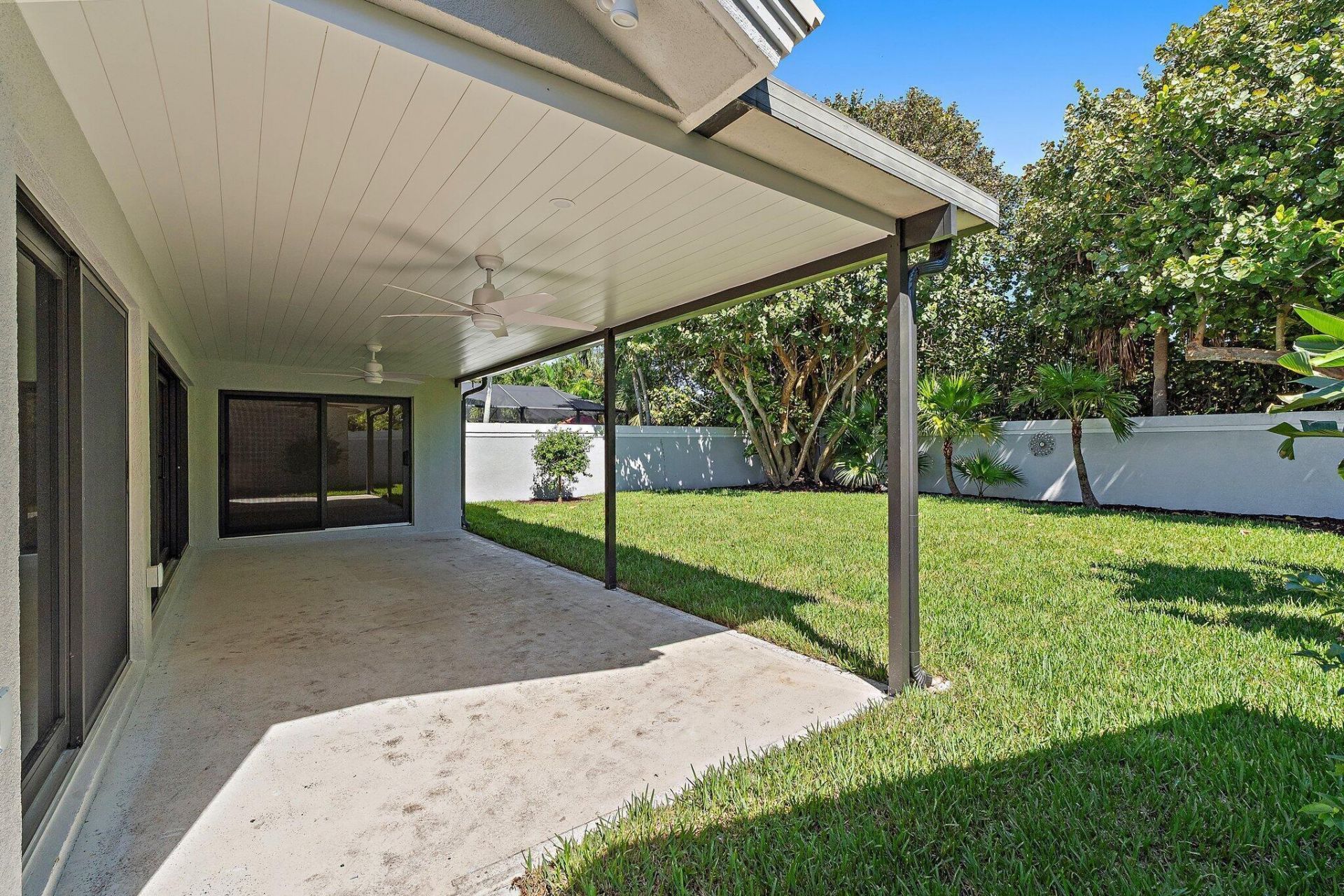 139 Sand Pine Drive, Jupiter, FL 33477 Photo
