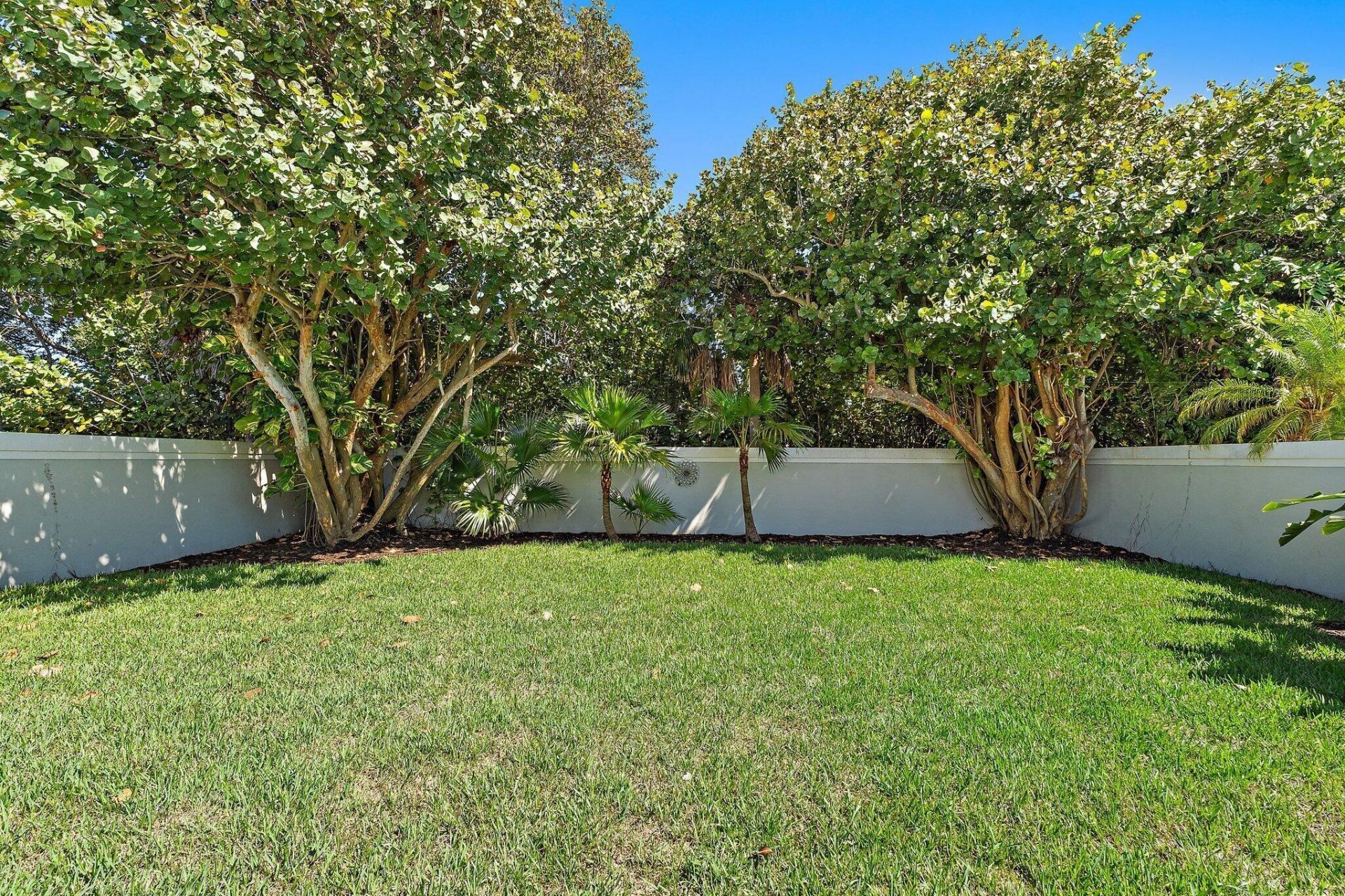 139 Sand Pine Drive, Jupiter, FL 33477 Photo