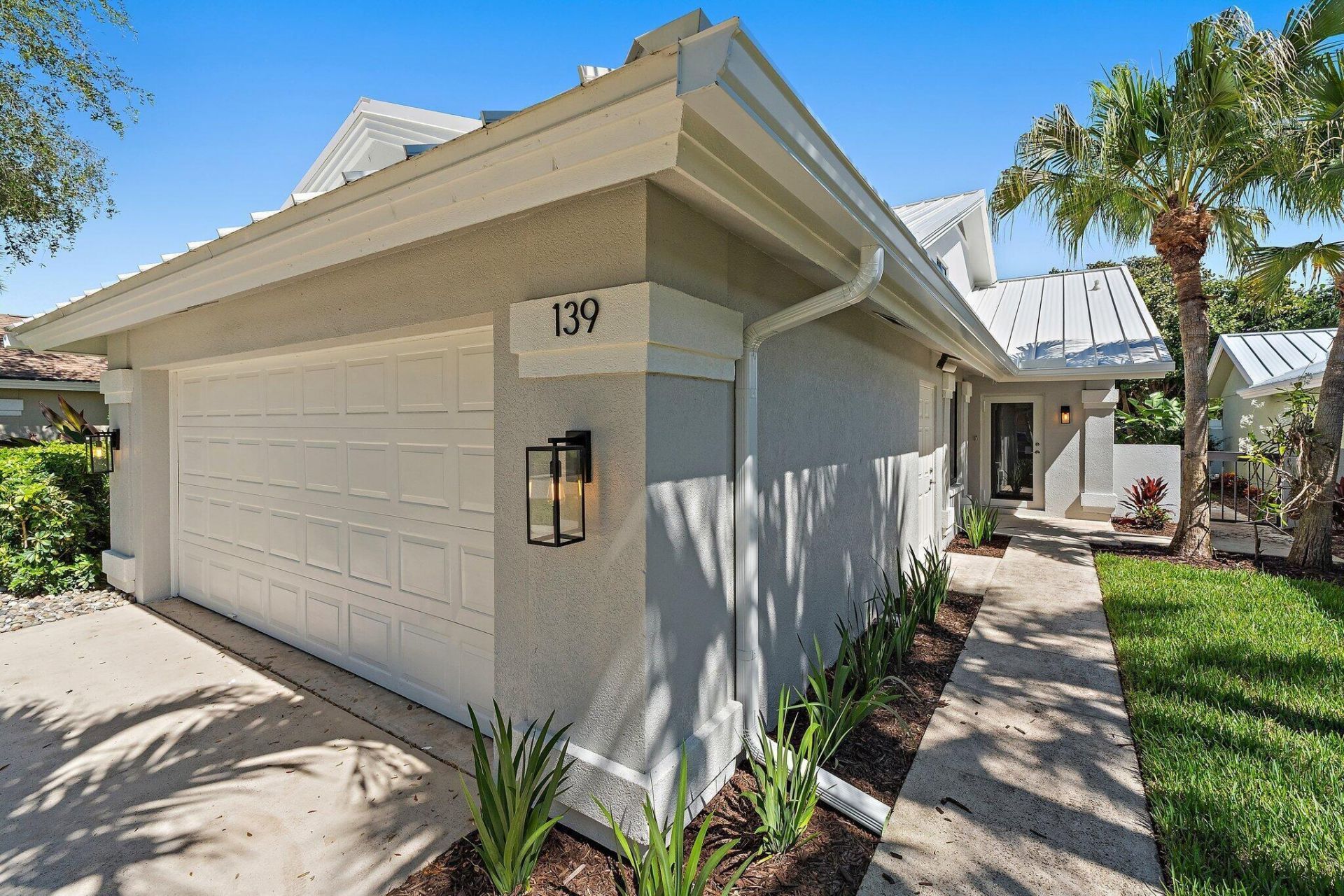 139 Sand Pine Drive, Jupiter, FL 33477 Photo