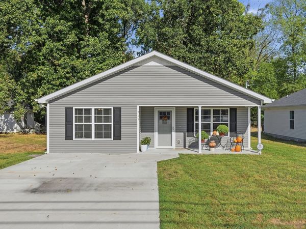 711 E Lincoln St , Tullahoma, TN 37388