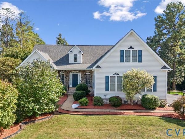 14460 Woodleigh Drive , Chester, VA 23831
