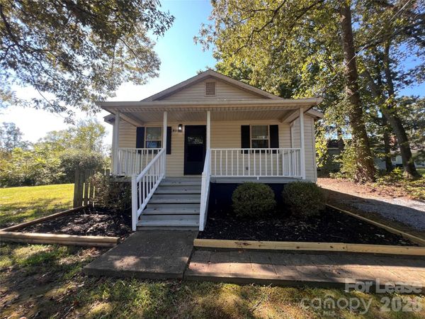 306 E Texas Avenue , Bessemer City, NC 28016