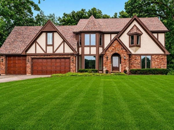 40W815 S Bridle Creek Drive , St. Charles, IL 60175