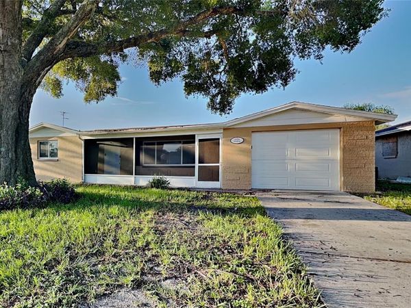 6116 1ST AVENUE , NEW PORT RICHEY, FL 34653