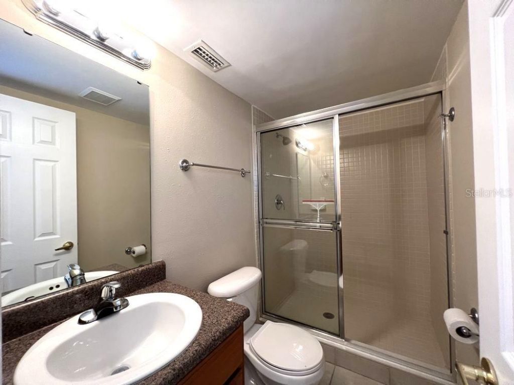 1877 Toucan Way , Unit 402, Sarasota, FL 34232 Photo