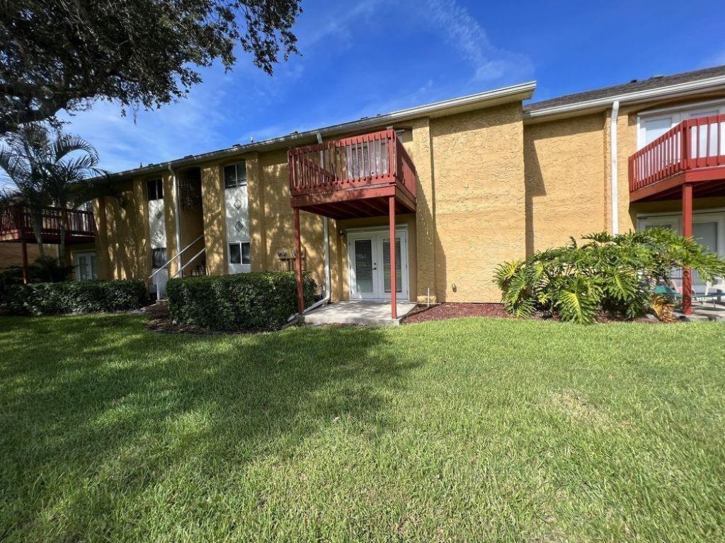 1877 Toucan Way , Unit 402, Sarasota, FL 34232 Photo