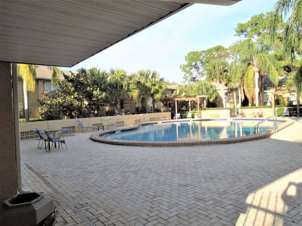 1877 Toucan Way , Unit 402, Sarasota, FL 34232 Photo