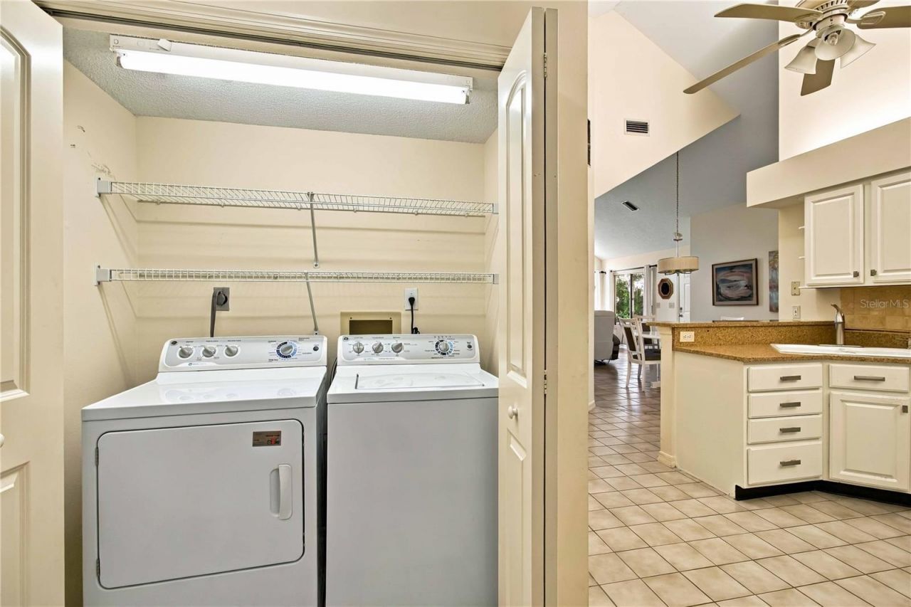 4536 Whirlaway Drive, Sarasota, FL 34233 Photo