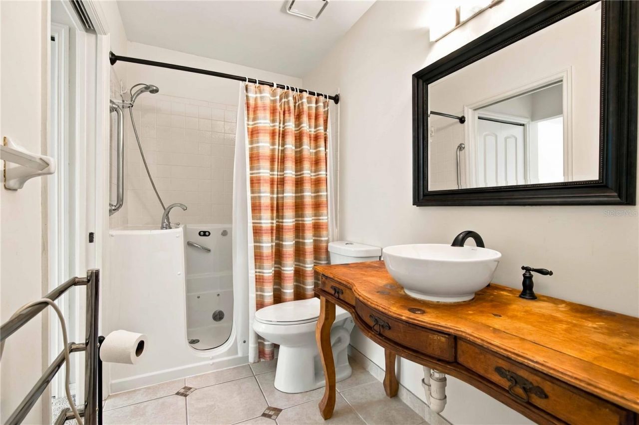 4536 Whirlaway Drive, Sarasota, FL 34233 Photo