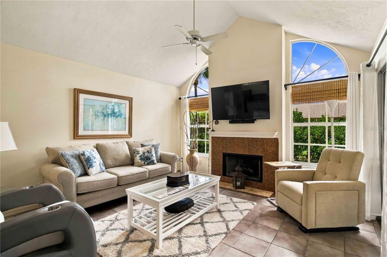 4536 Whirlaway Drive, Sarasota, FL 34233 Photo