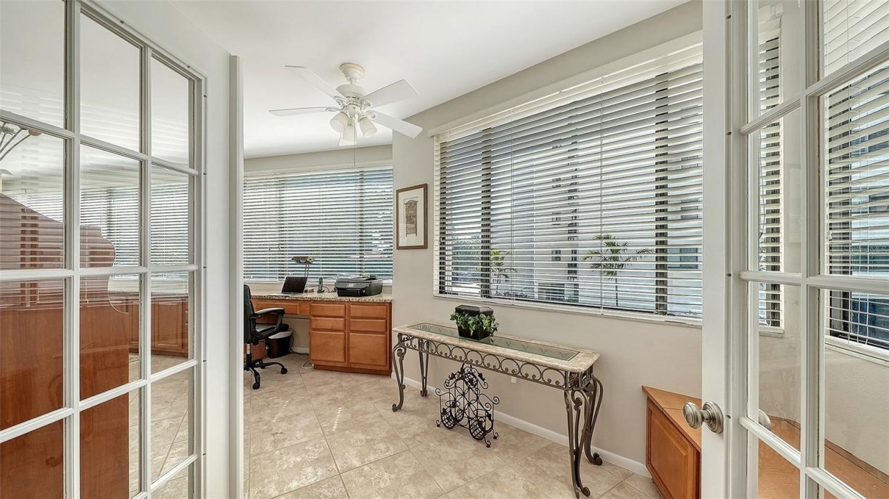 1445 Gulf Of Mexico Drive, Unit 101, Longboat Key, FL 34228 Photo