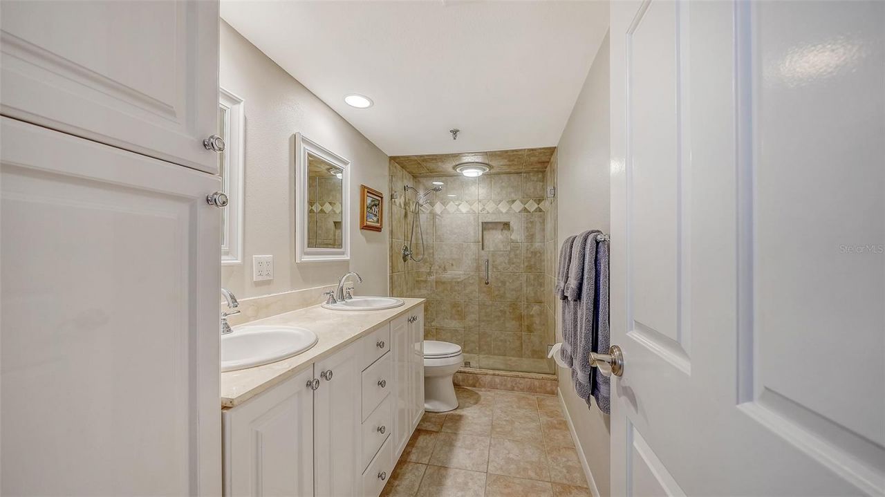 1445 Gulf Of Mexico Drive, Unit 101, Longboat Key, FL 34228 Photo