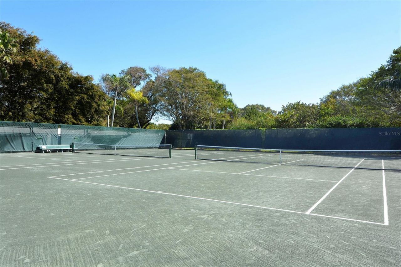 1445 Gulf Of Mexico Drive, Unit 101, Longboat Key, FL 34228 Photo