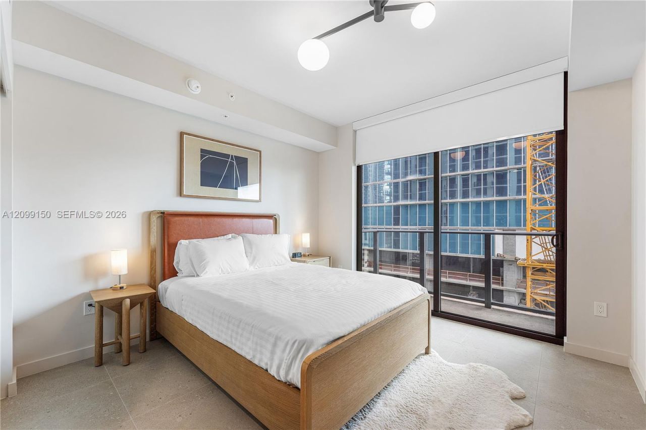 11 NE 6th St, Unit 1702, Miami, FL 33132 Photo