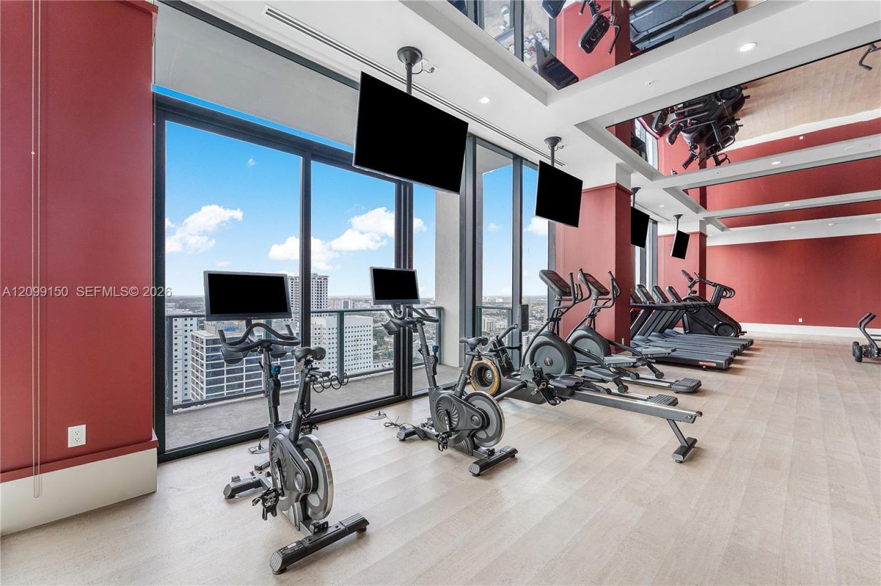 11 NE 6th St, Unit 1702, Miami, FL 33132 Photo