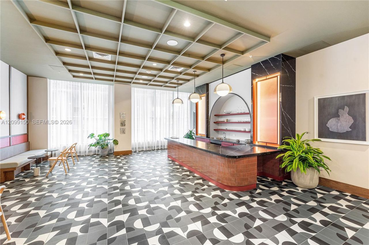 11 NE 6th St, Unit 1702, Miami, FL 33132 Photo