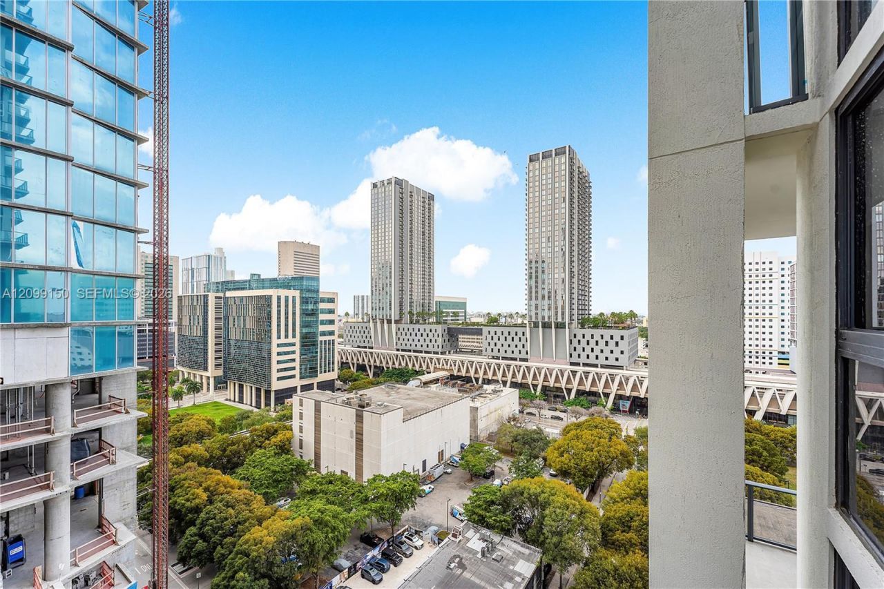 11 NE 6th St, Unit 1702, Miami, FL 33132 Photo