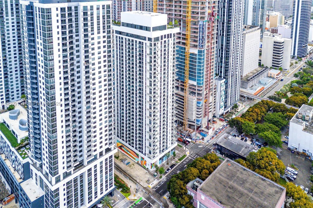 11 NE 6th St, Unit 1702, Miami, FL 33132 Photo