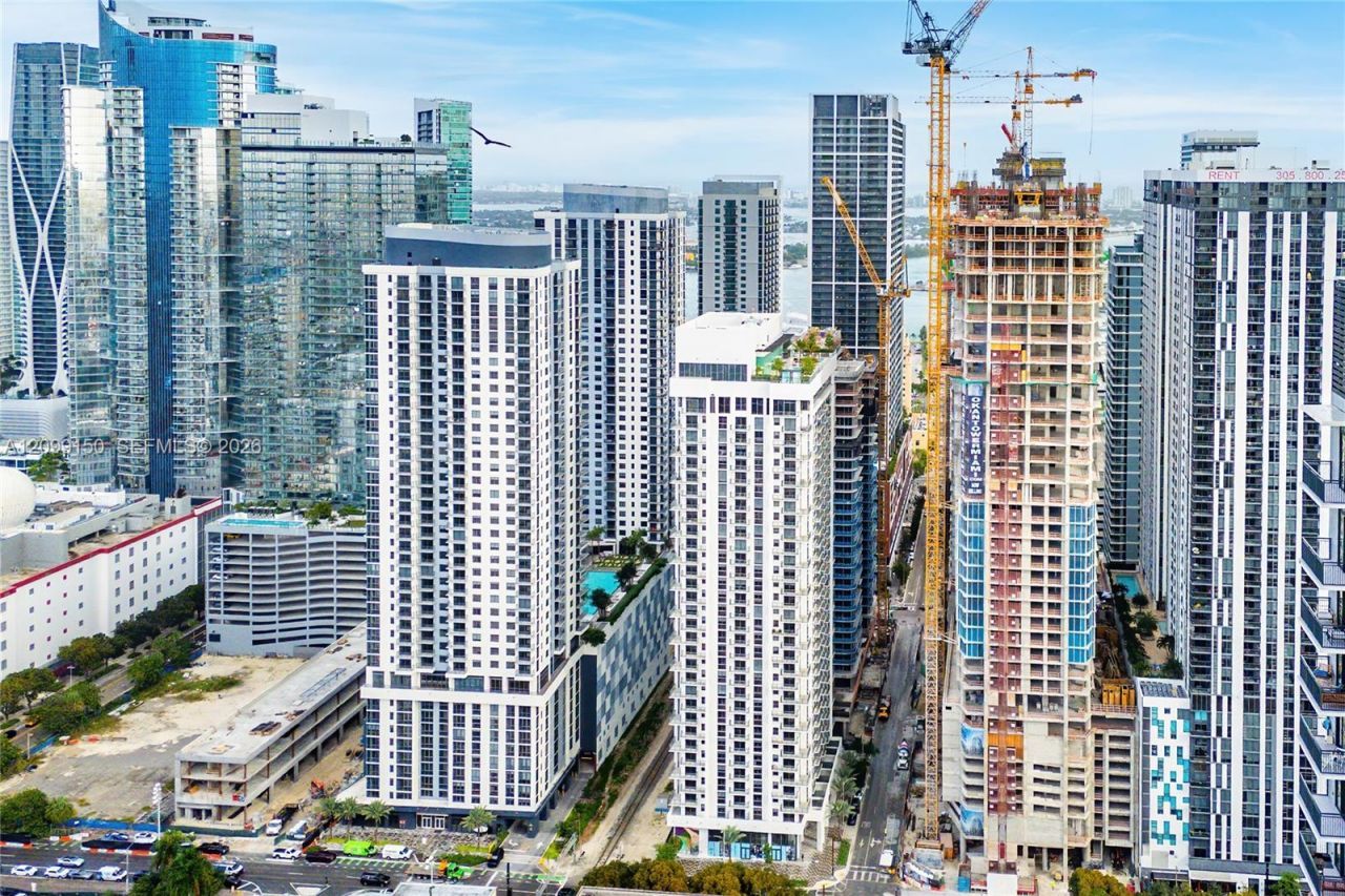 11 NE 6th St, Unit 1702, Miami, FL 33132 Photo