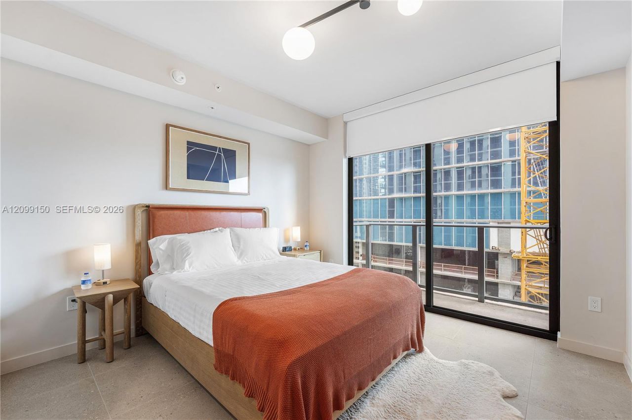 11 NE 6th St, Unit 1702, Miami, FL 33132 Photo