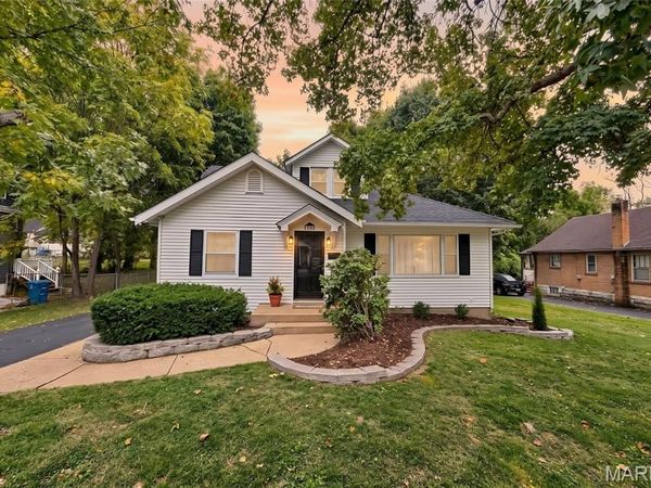 222 S Clark Avenue , Ferguson, MO 63135