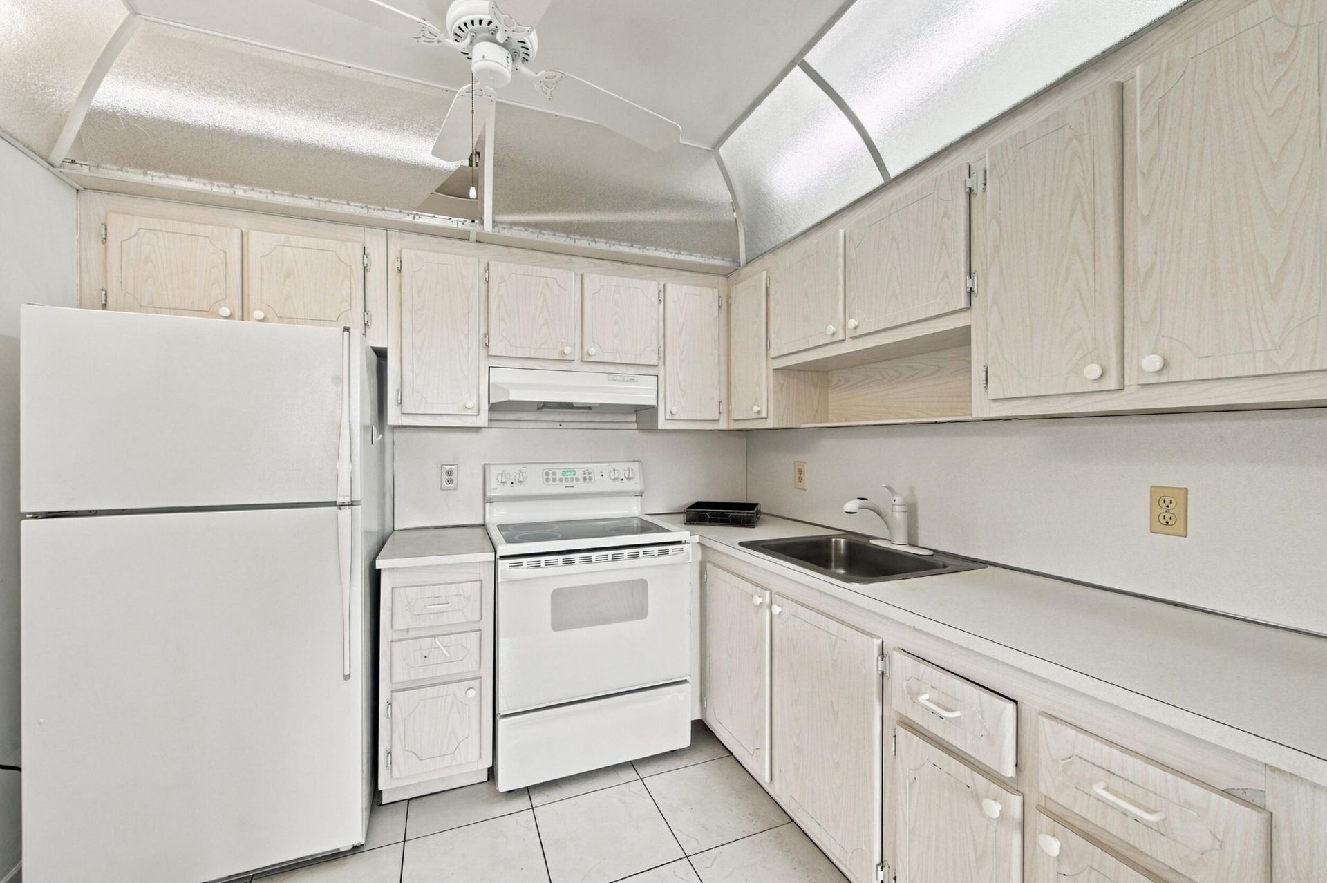 334 Seville N, Delray Beach, FL 33446 Photo