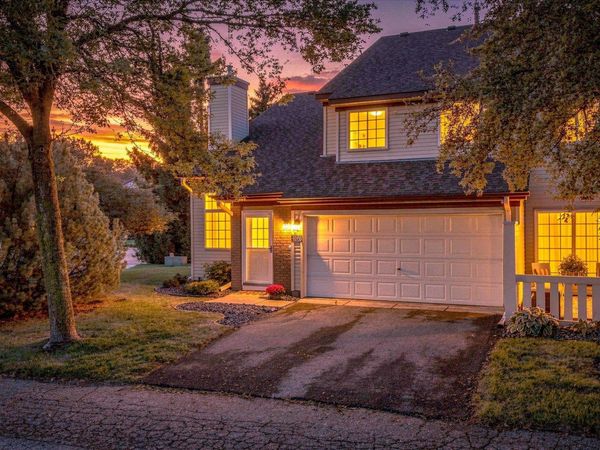 4068 Wilshire Circle, Unit 43, Shoreview, MN 55126