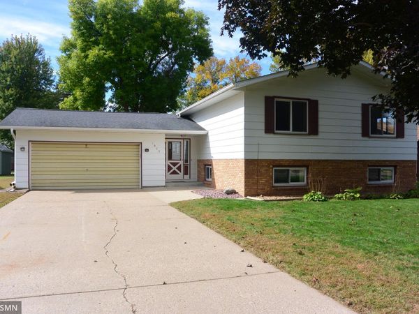1803 Judd Avenue N, Glencoe, MN 55336