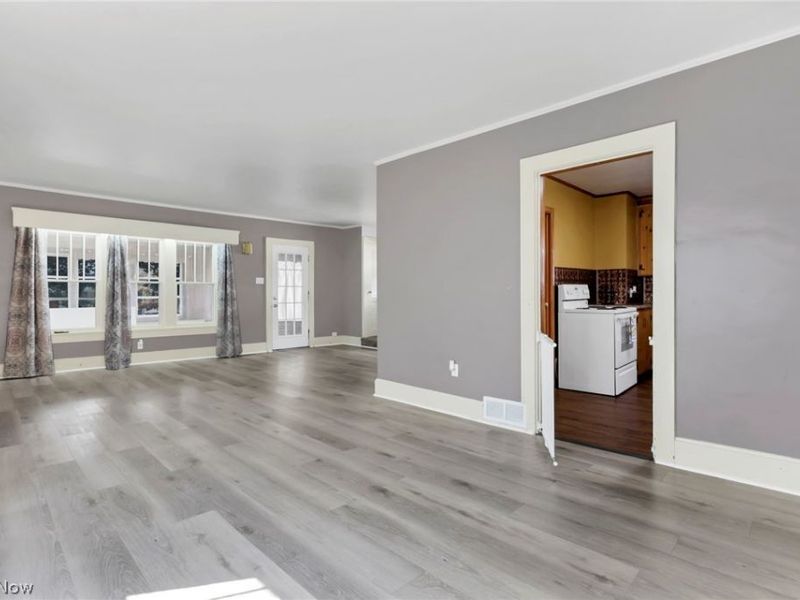 816 N 12th Street, Cambridge, OH 43725 Photo 9