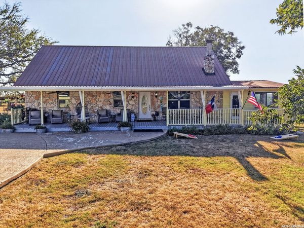 3320 Privilege Creek Rd, Pipe Creek, TX 78063